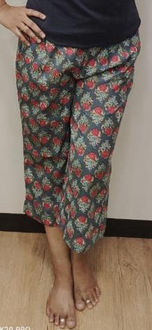 Gray Block Printed Cotton Capri
