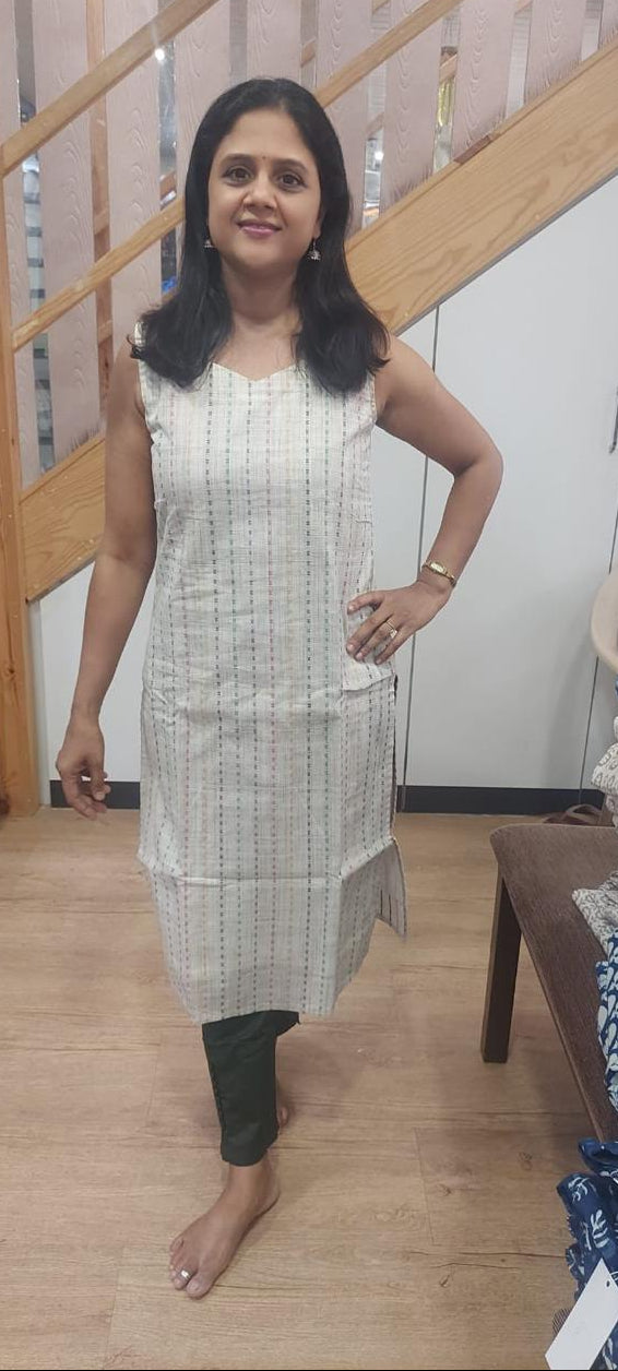 Off White  Pure Cotton Handloom  Printed Sleeveless Kurta