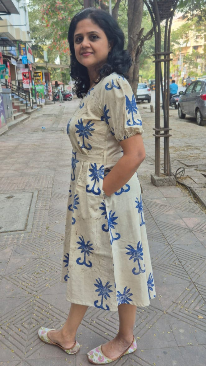 Clay Cracks Dabu Sleeved One Piece