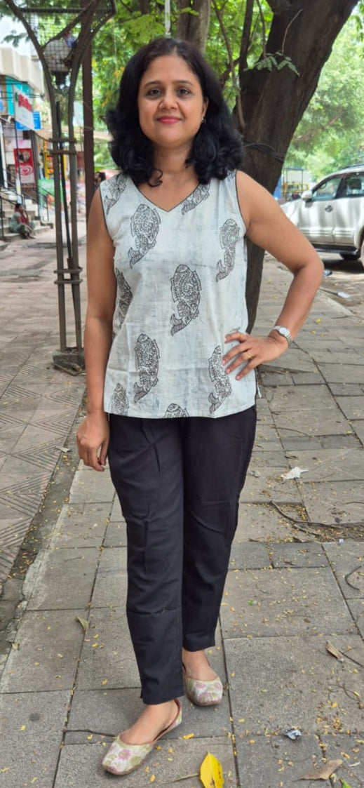 Grey Cotton Cracks Dabu Short Top