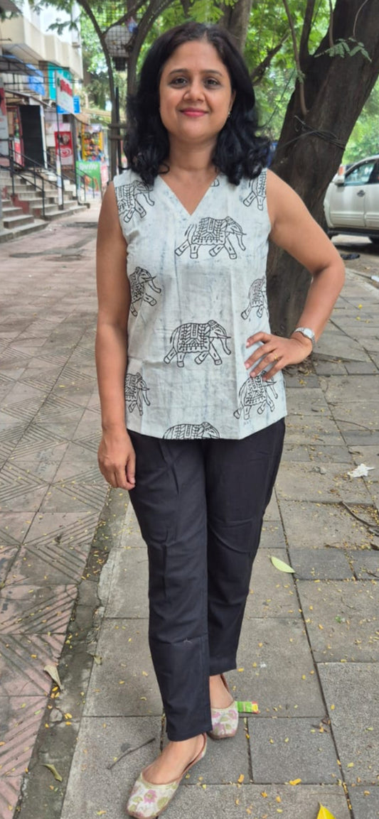 Grey Cotton Cracks Dabu Short Top