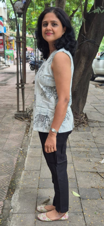 Grey Cotton Cracks Dabu Short Top
