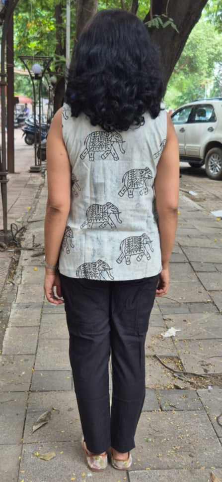 Grey Cotton Cracks Dabu Short Top