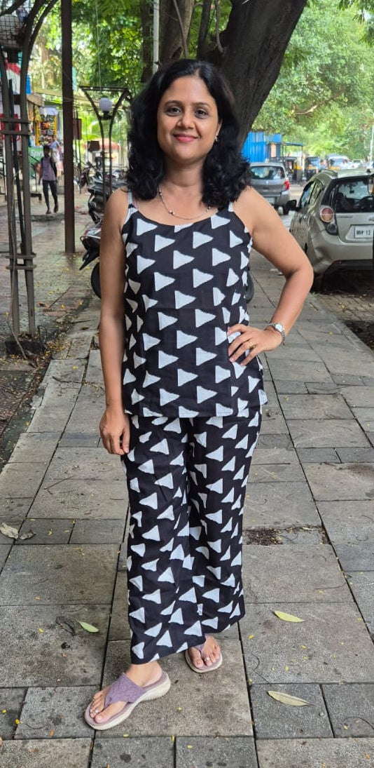 Black Pure Cotton Spaghetti Short Top