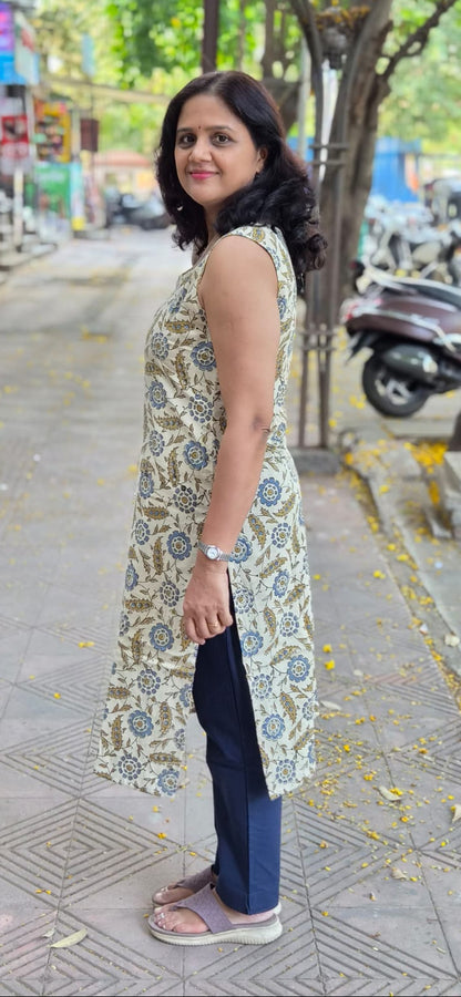 Off White Handblock Ajrakh Cotton Kurta