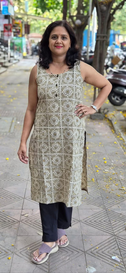 Off White Handblock Ajrakh Cotton Kurta