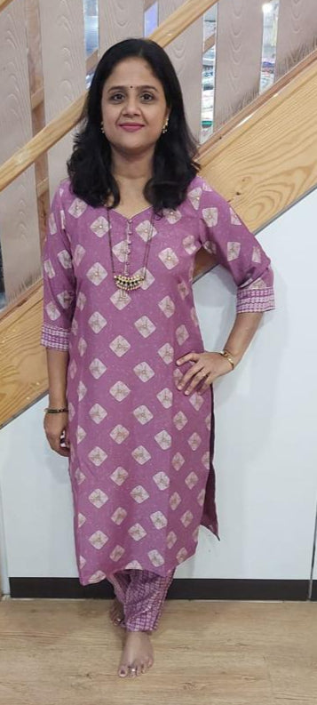 Onion Pink Muslin Foil Full suit (Kurta with Pant)