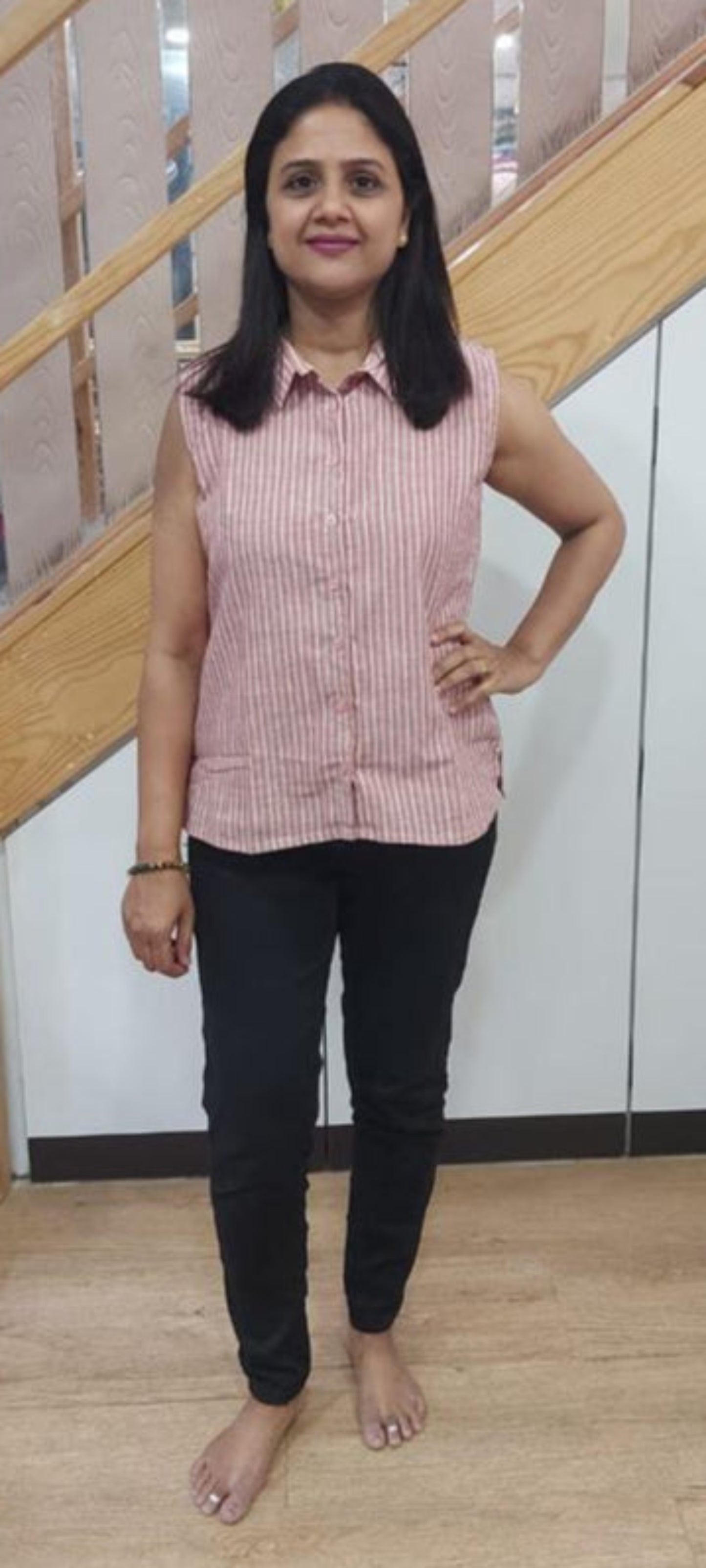 Anjiri Linen Cotton Sleeveless Shirt