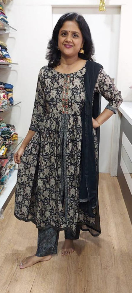 Black Muslin Full Suit With Dupatta