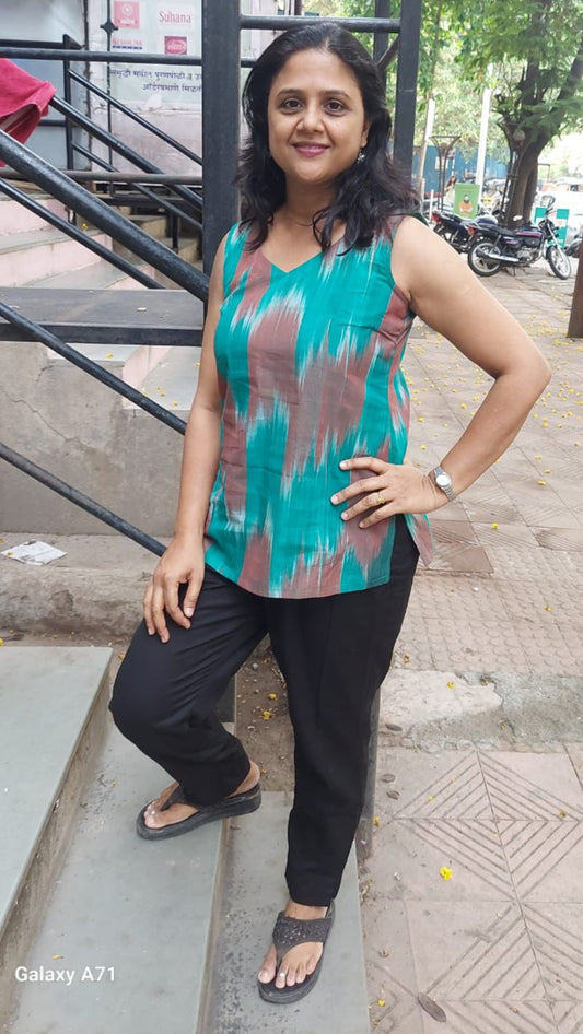 Sea Green Mangalgiri Short Top