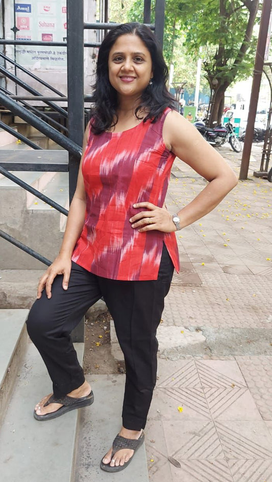 Red Mangalgiri Short Top