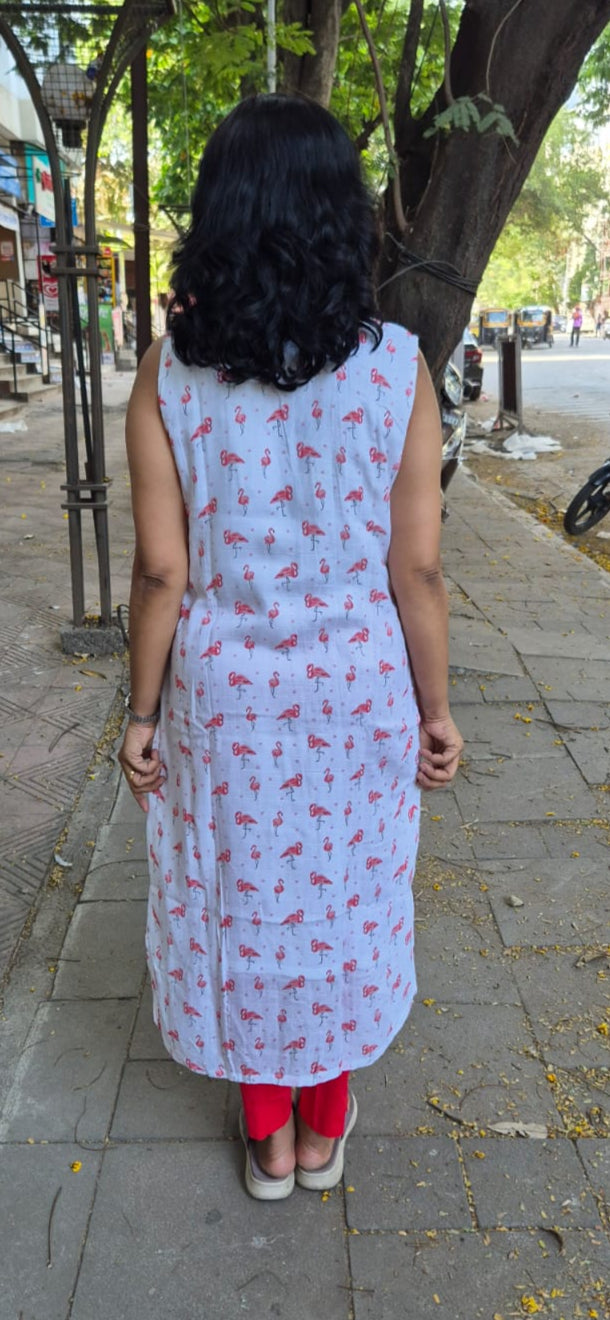 White Bamboo Sleevless Kurta