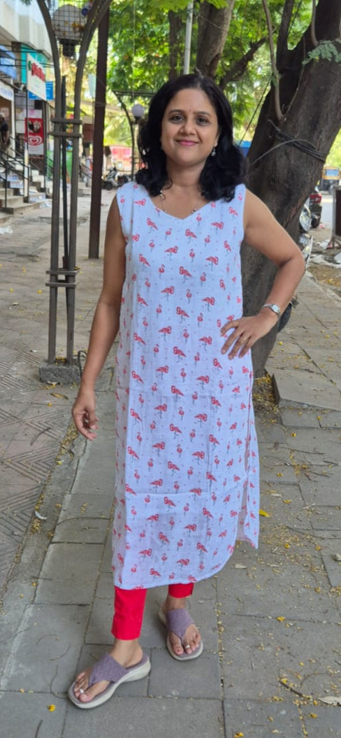 White Bamboo Sleevless Kurta